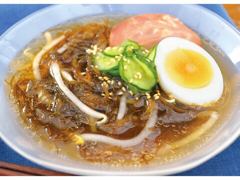 もずくの冷やしラーメン風